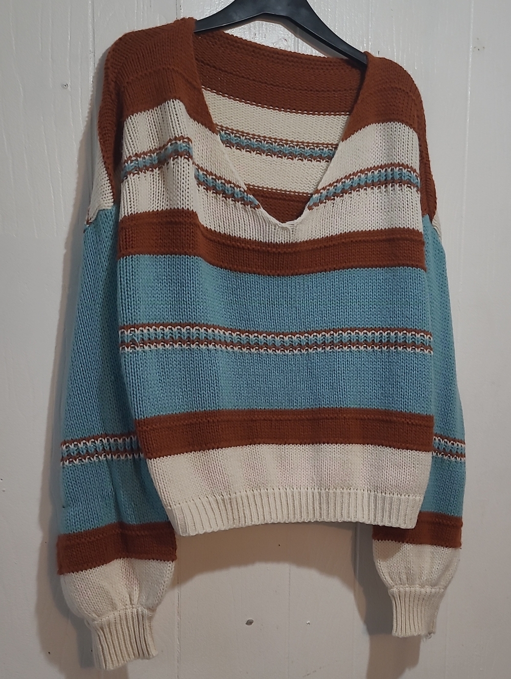 SHEIN Women's Size Large Sweater Blue Cream Brown Striped V-Neck Pullover